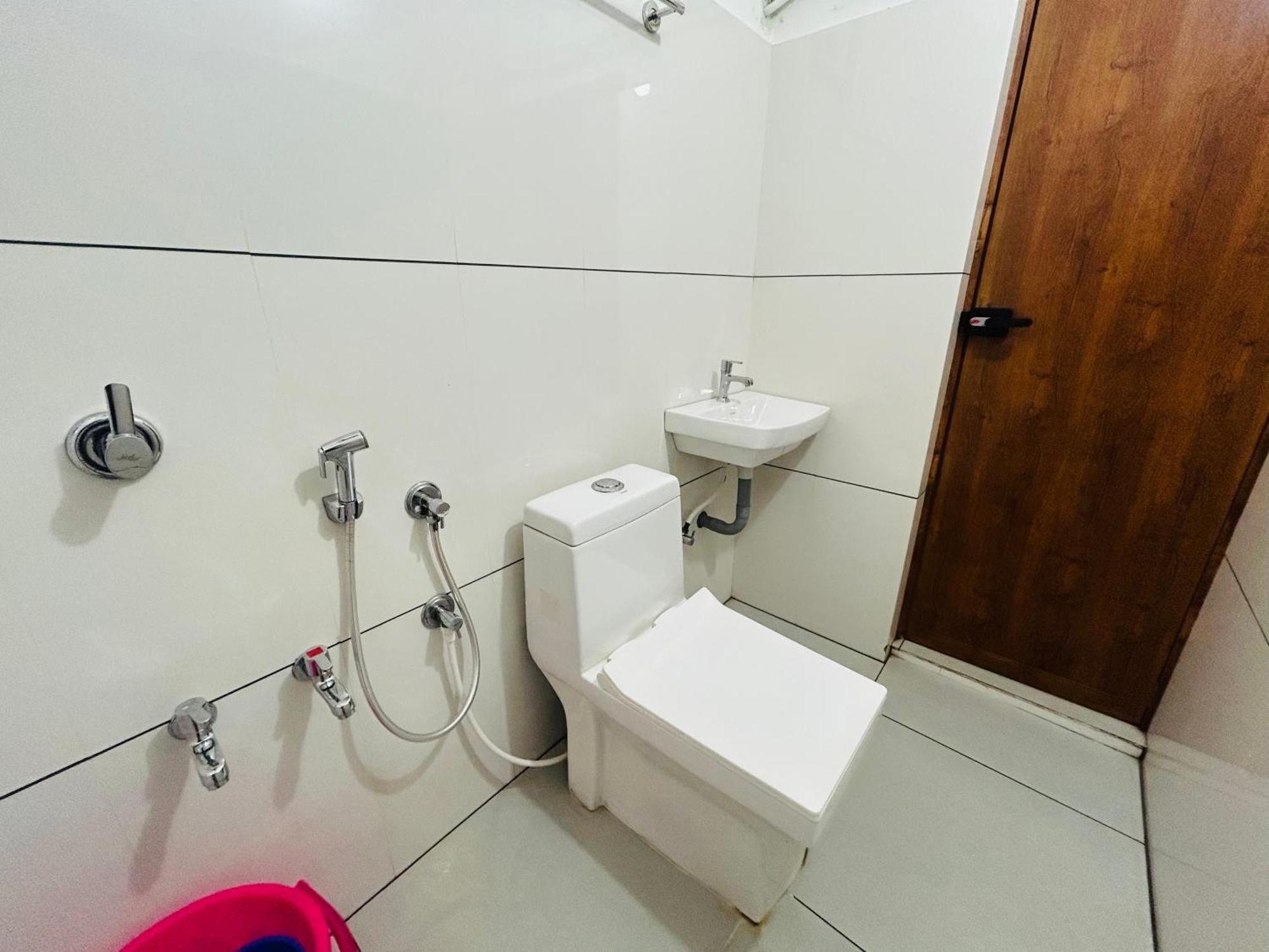 Rio Rooms Medical College Kozhikode Zewnętrze zdjęcie